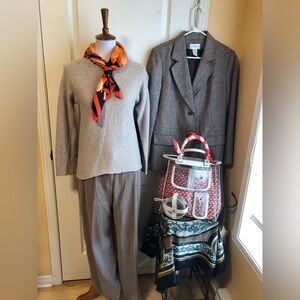 Merino Wool /cashmere taupey grey sweater